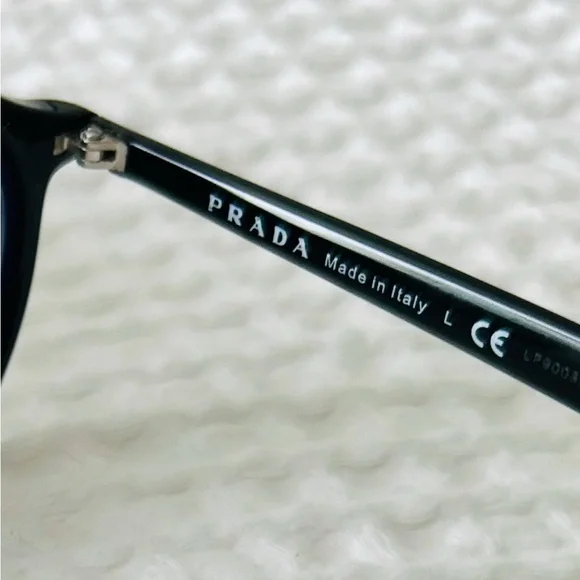 Prada SPR 05X Black Round Sunglasses w/ Case - Picture 3 of 5